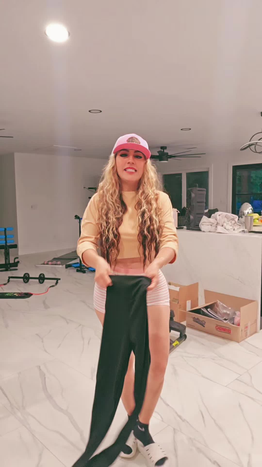 TikTok post by @amanda23avalos for ChicMe. Caption reads: @ChicMe_official .