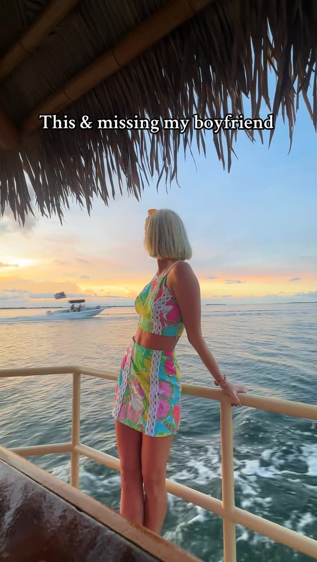 Instagram post by @kirby_j for Lilly Pulitzer. Caption reads: 🤪🤍 //7:37pm 
Set @lillypulitzer.