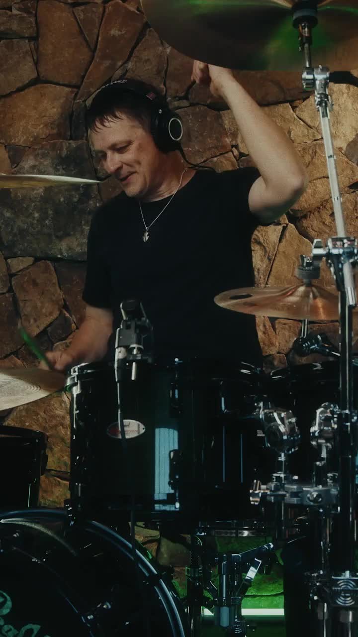Instagram post by @rayluzierkorn for EVANS Drumheads. Caption reads: EVANS Artist @RayLuzierKorn known for his work....