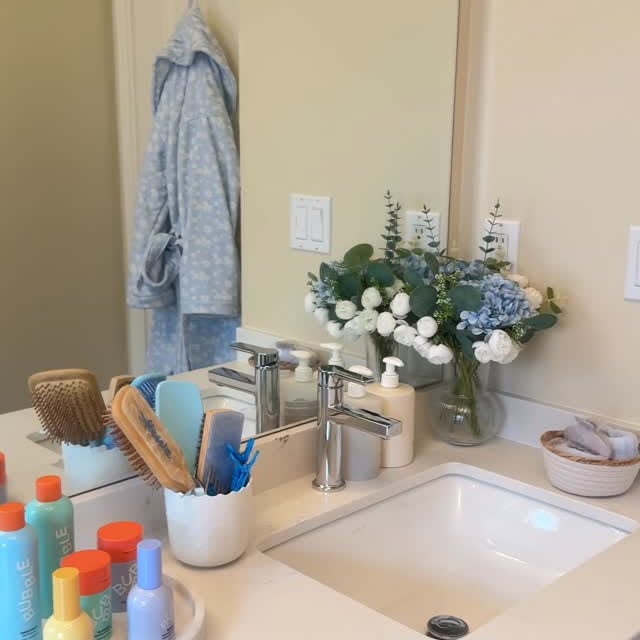 Instagram post by @lifewithaless_ for hellobubble.com. Caption reads: my simple morning skincare routine with @bubble....