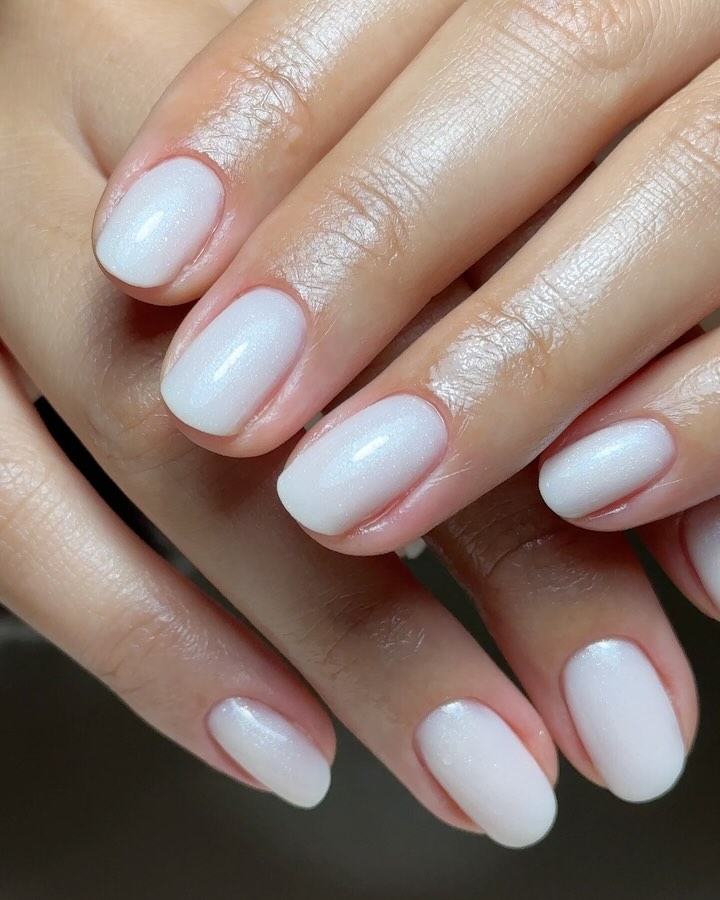 Instagram post by @neat_pure for Bio Sculpture. Caption reads: [...] What do you think? 😜 Used products:....