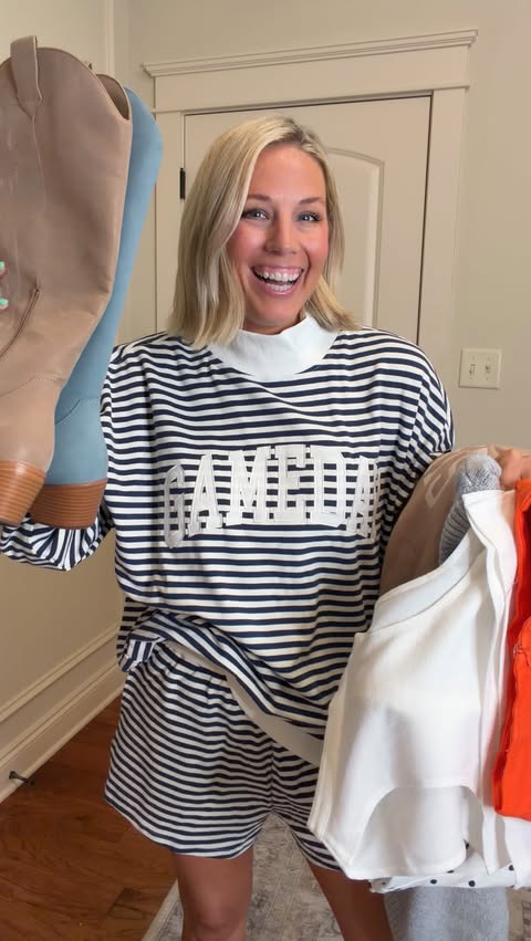 Instagram post by @bobbiwiththeeye for Pink Lily. Caption reads: This @pinklily gameday launch is so fun!! Comment....