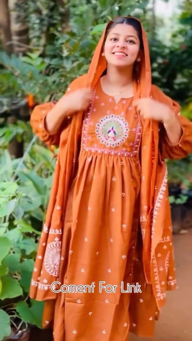 Instagram post by @monjathizz_gallery for Shopsy. Caption reads: Affordable shivarathri kurta set from shopsy 🥰💯....