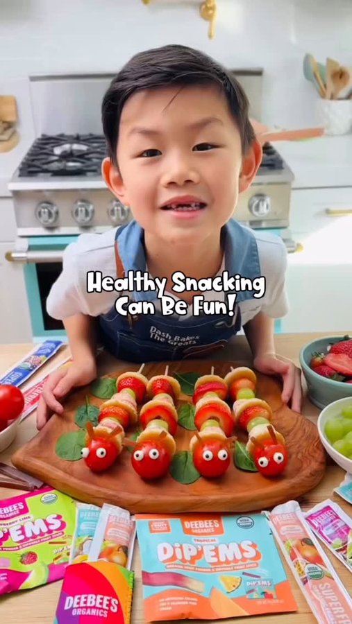 Instagram post by @dashbakesthegreats for DeeBee’s Organics. Caption reads: [...] parents too)! We dipped bananas in....