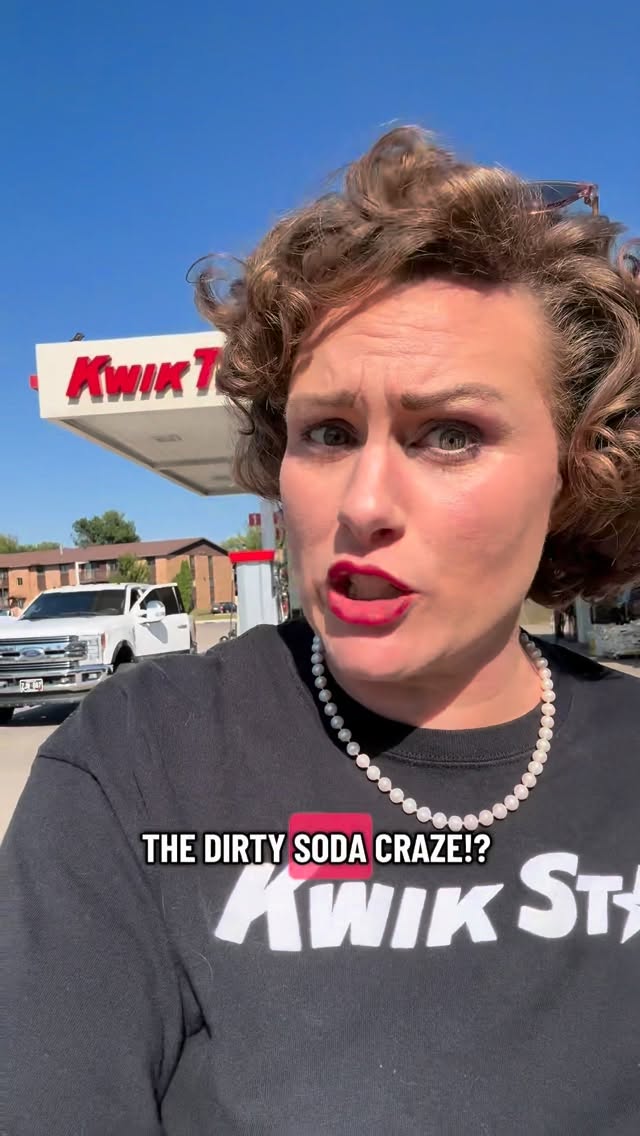 Instagram post by @thatmidwesternmom for Kwik Trip. Caption reads: Do you know about the #dirtysoda #trend !? I love....