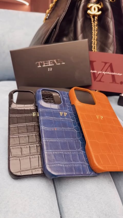 Instagram post by @nandaporrio for Teeva Official. Caption reads: @teevaofficial Cupom: TEEVANANDA98 #publi.