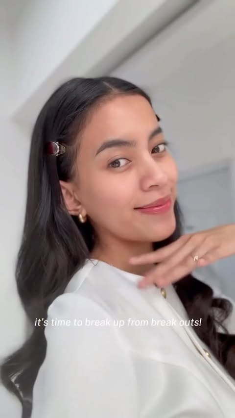 Instagram post by @celsisyhrll for CeraVe. Caption reads: [...] rutin yang gentle tapi efektif bareng....