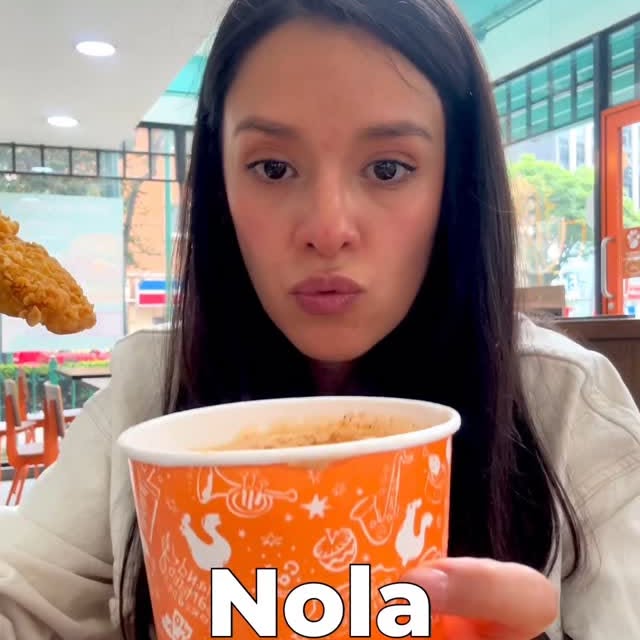 Instagram post by @ale.hervi for Popeyes. Caption reads: La recomendación de hoy es el pollito frito de....