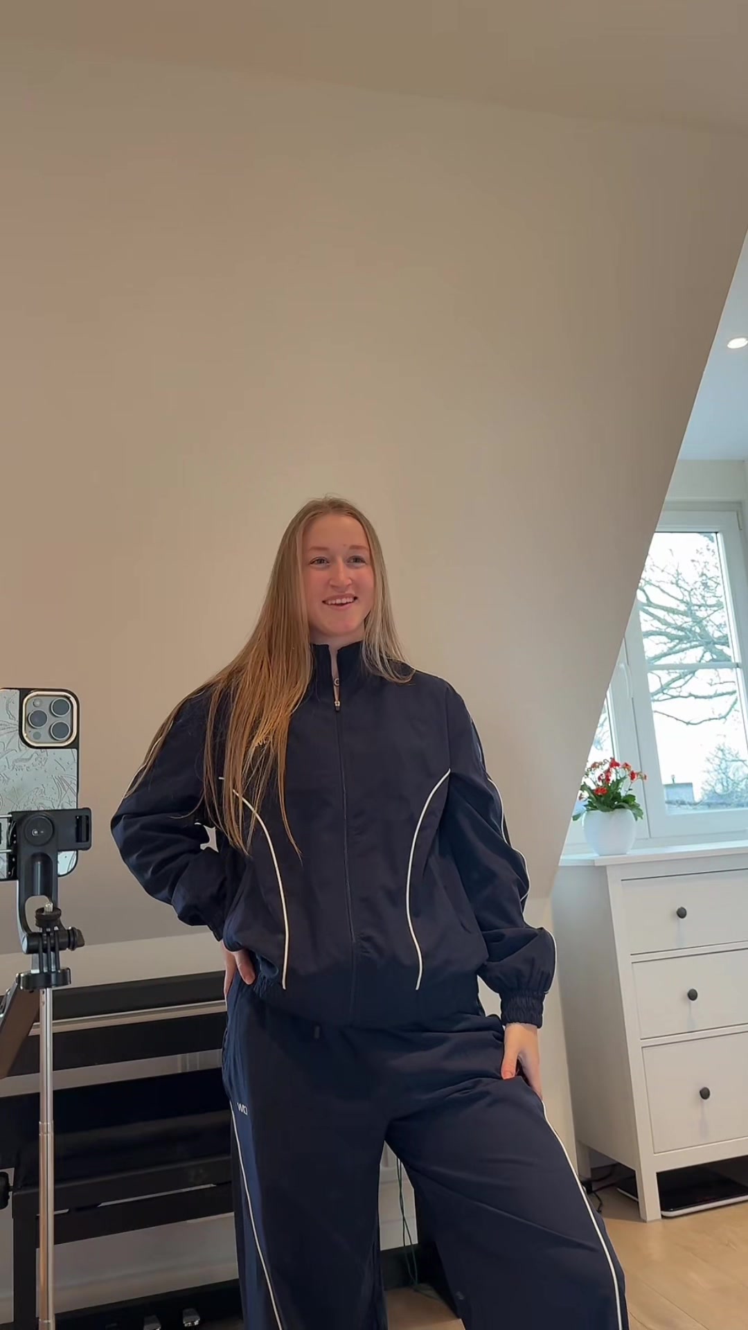 TikTok post by @lisa_w_fitness for ICANIWILL. Caption reads: New outfit reveal! @ICANIWILL Code: LISAWE20....