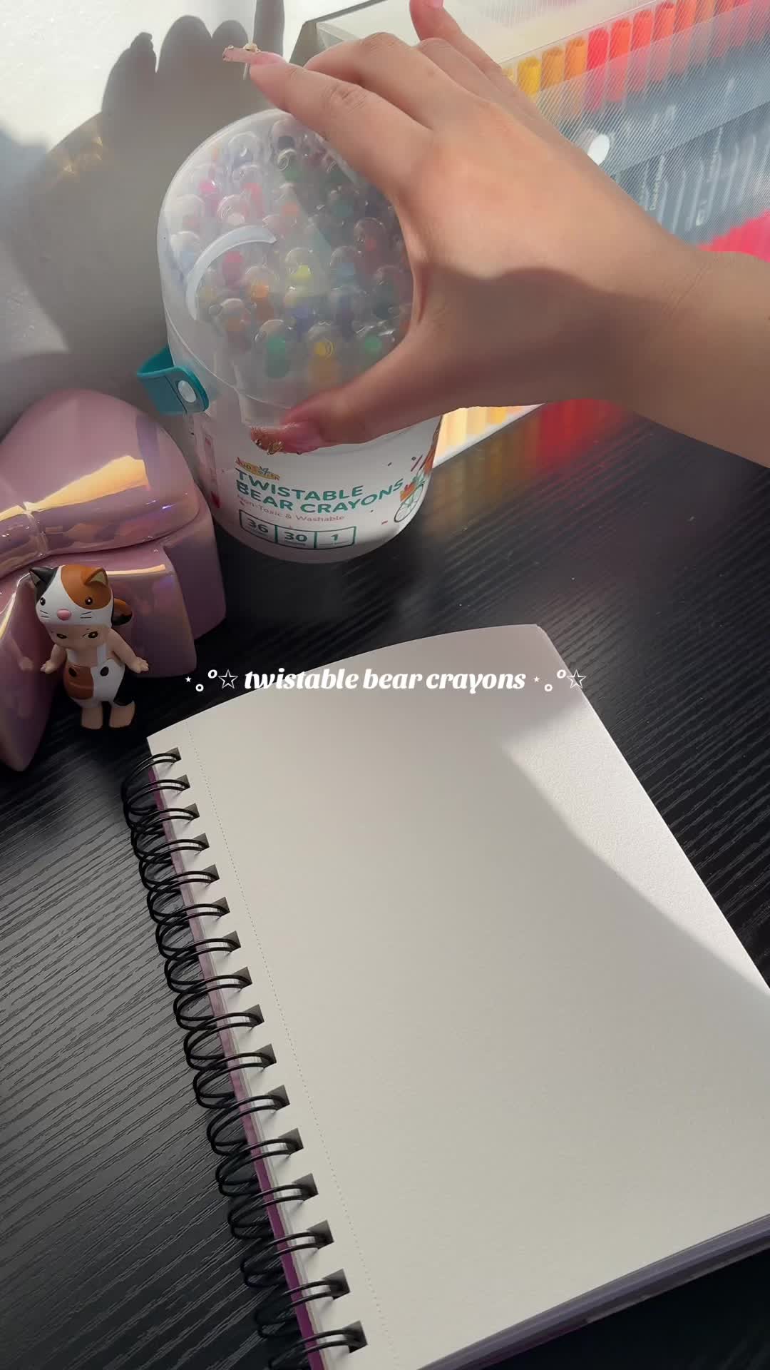 TikTok post by @quintxero for FuntoArt. Caption reads: [...] #drawing #satisfyingart #fypシ #funtoart....