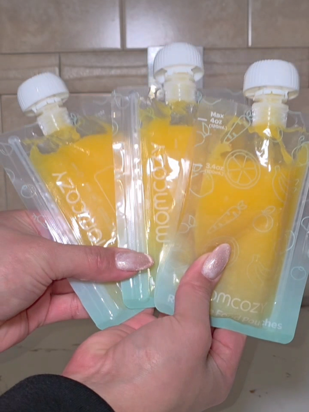 TikTok post by @angie_alvaradox for GROWNSY. Caption reads: [...] #babyfoodrecipes @Momcozy Official @Grownsy .