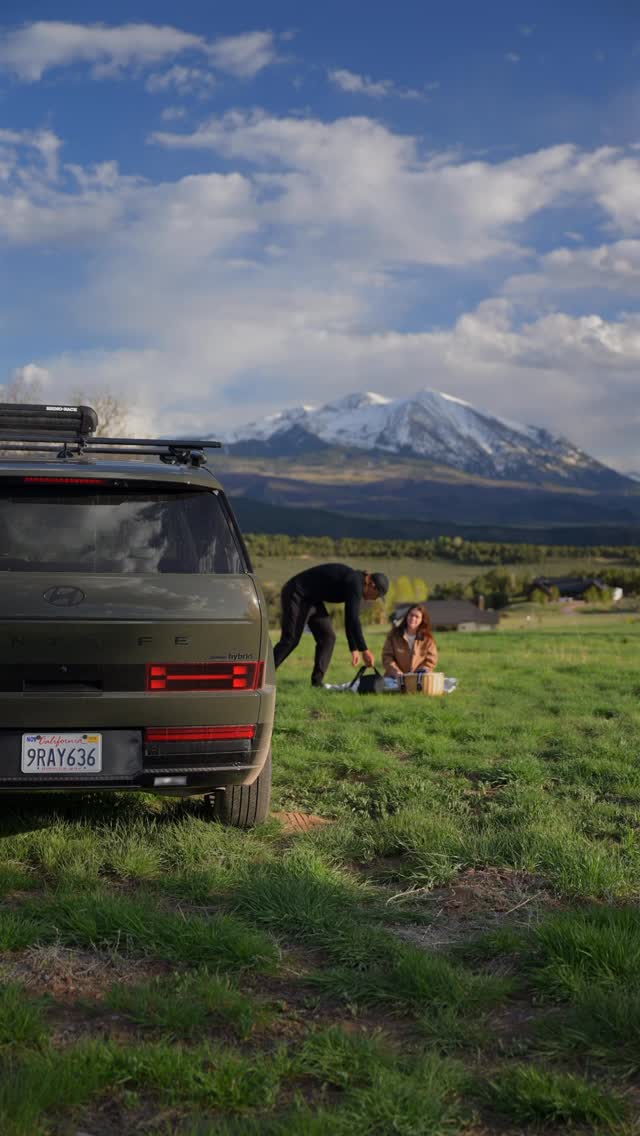 Instagram post by @deanie_babies for Hyundai USA. Caption reads: if you wanna keep up with all of the colorado....