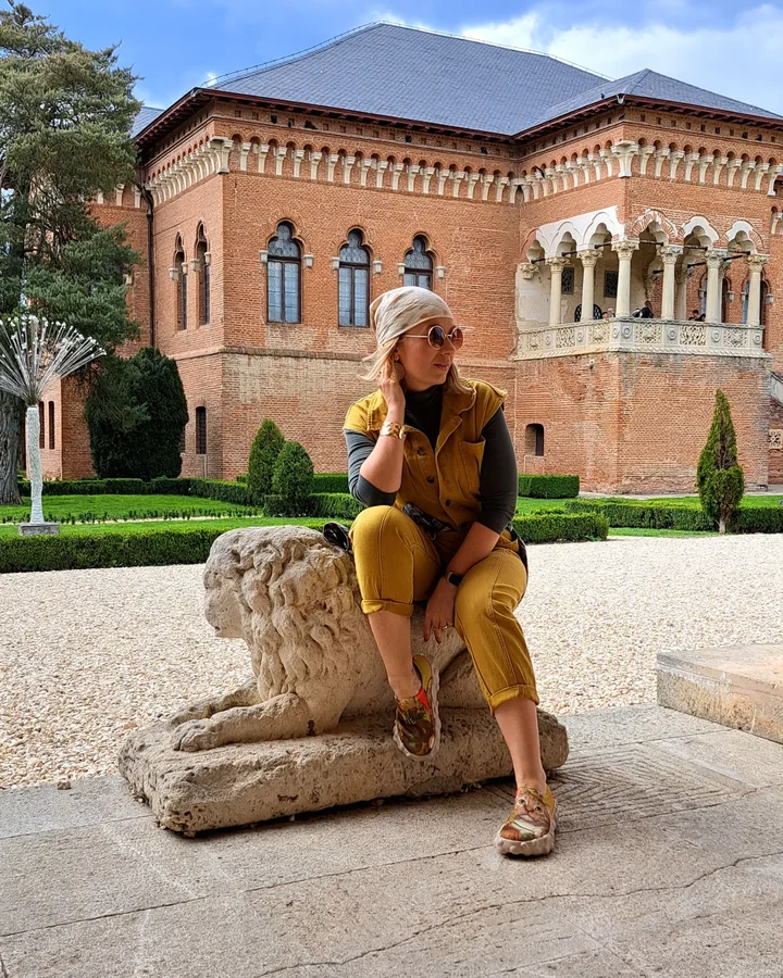 Instagram post by @andreea.nedelea for UIN Footwear. Caption reads: [...] walks and travels, and the shoes from....