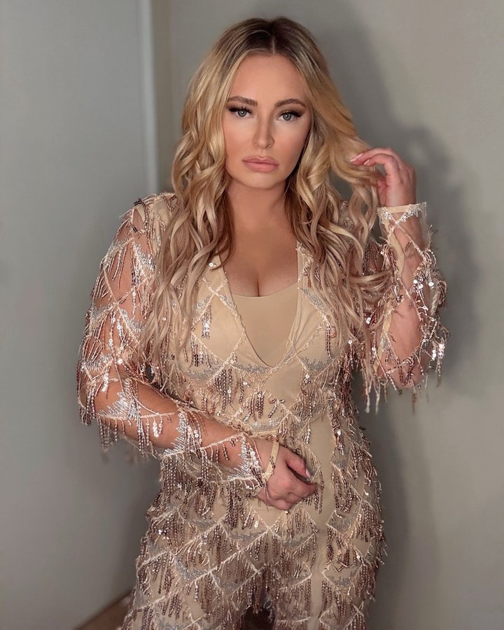 Instagram post by @thisisnicolemarie for Altar'd State. Caption reads: You can beat me. But you can NEVER beat my outfit.