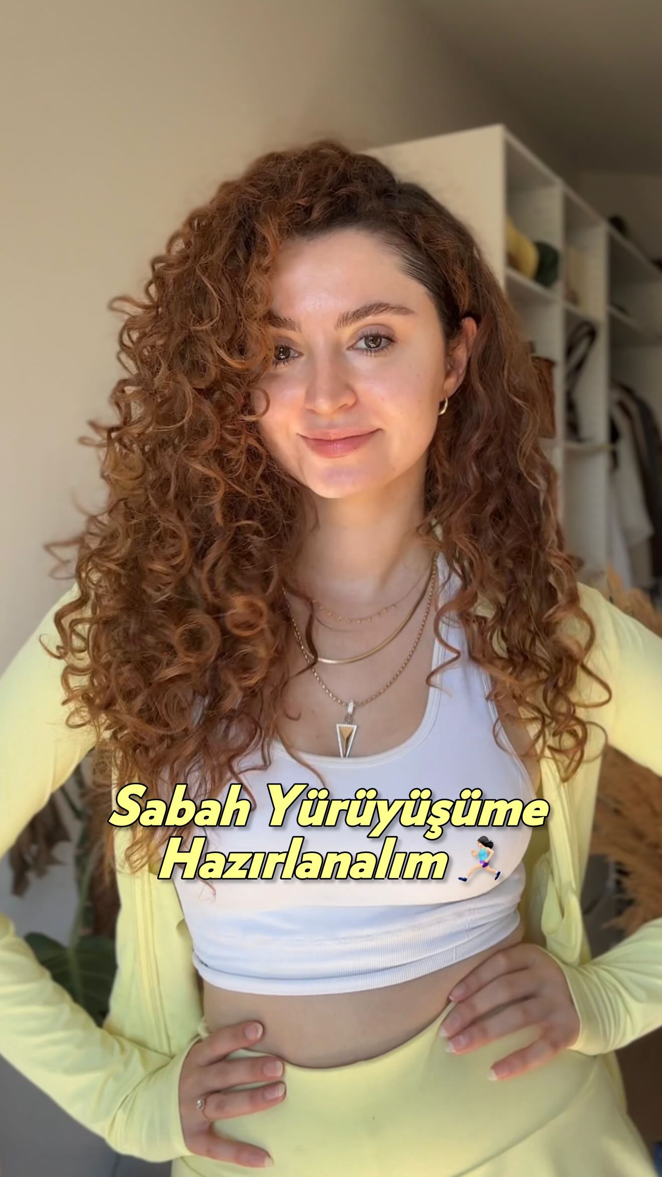 Instagram post by @gizemuzel for Vichy Laboratoires. Caption reads: Sabah yürüyüşü insanı olduğuma inanabiliyor....