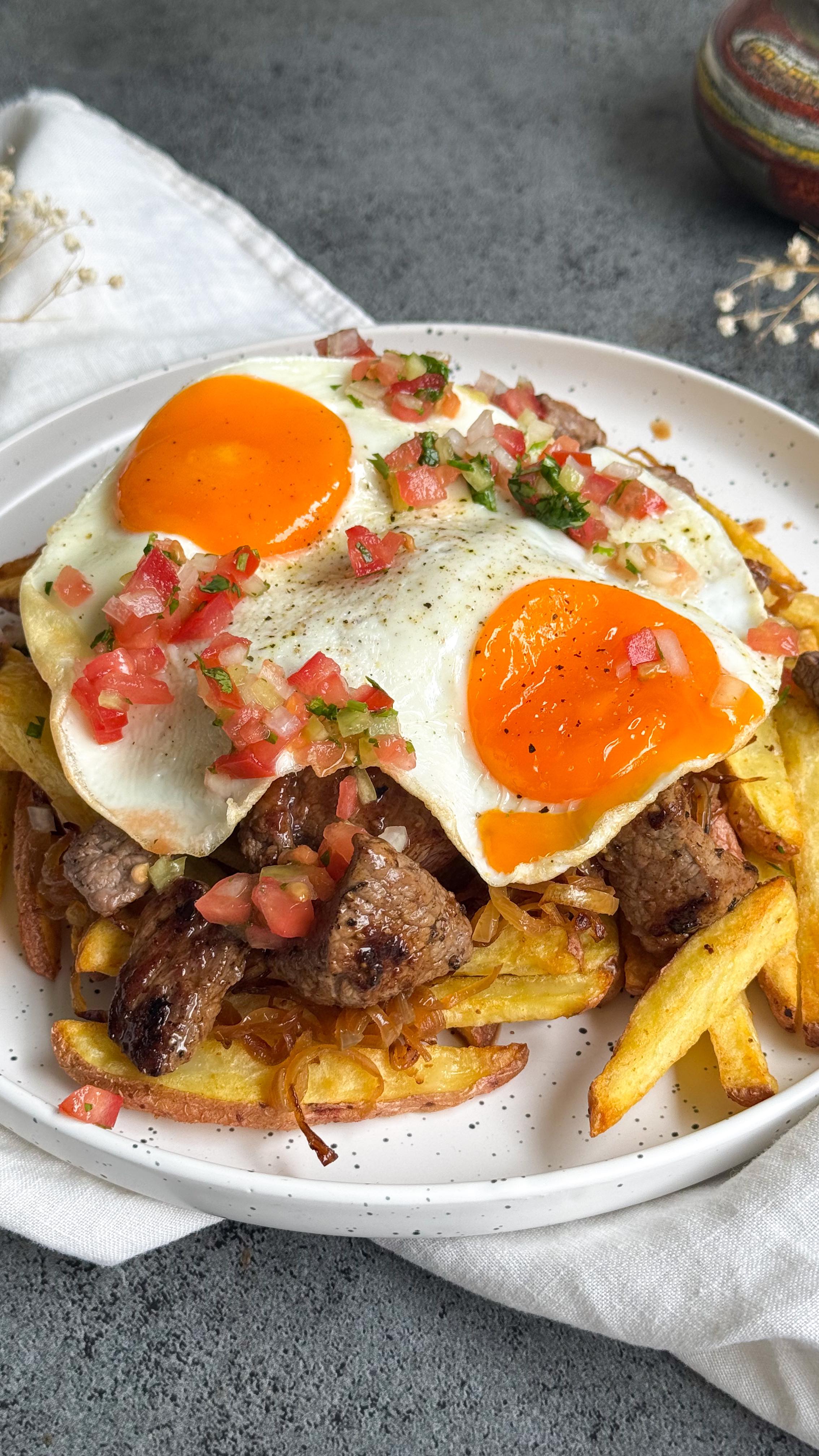Instagram post by @nutricionista.tamaradides for Allnutrition. Caption reads: 👩🏽‍🍳
.
🍟 𝐂𝐇𝐎𝐑𝐑𝐈𝐋𝐋𝐀𝐍𝐀....