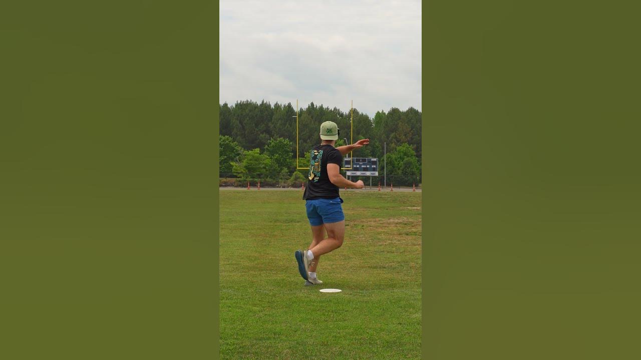 YouTube post by @BodanzaDiscGolf for Vessi. Caption reads: [...] & 10% off w/ Code "BODANZA") 👟Vessi....