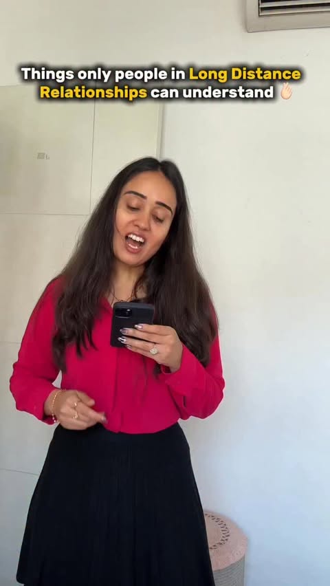 Instagram post by @savri_chronicles for Blue Heaven Cosmetics. Caption reads: [...] gift a little joy with @blueheavencosmetics....