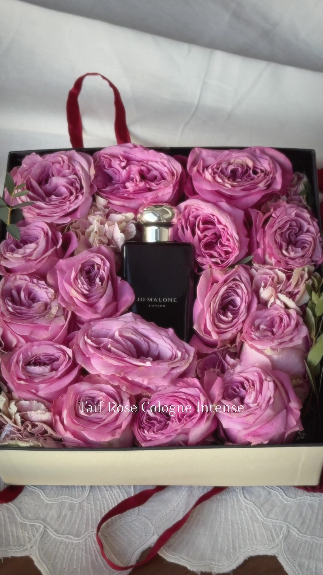 TikTok post by @silviammb for Jo Malone London. Caption reads: [...] 🏹 Taif Rose Cologne Intense de @Jo Malone....