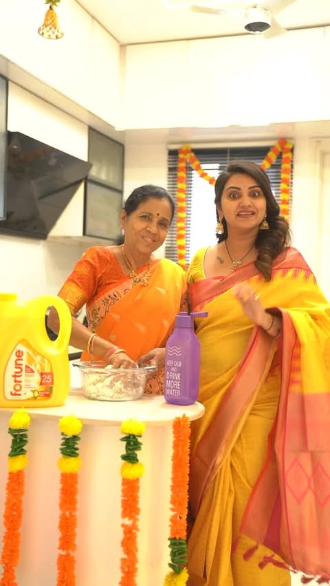 Instagram post by @naveenayataofficial for Fortune Foods. Caption reads: [...] Oil 🌻

Happy Sankranthi to all....