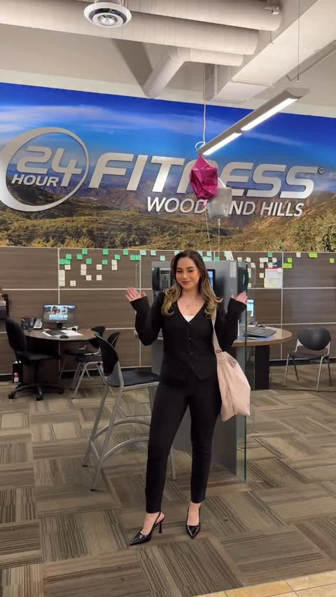 Instagram post by @dianazbayz for 24 Hour Fitness. Caption reads: [...] the newly refreshed @24hourfitness location....