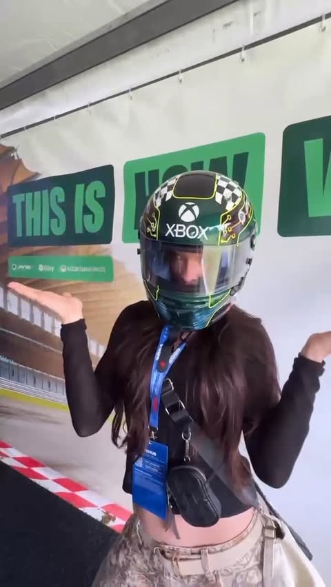 Instagram post by @fasffy for Xbox. Caption reads: [...] the wheel at the AEL Zone powered by Xbox....