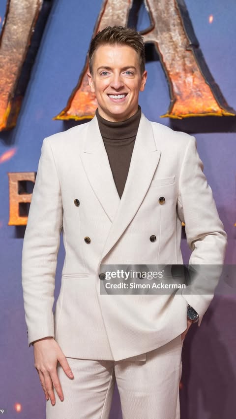 Instagram post by @luiselkes for 20th Century Studios. Caption reads: Avatar Premiere 🔥 It’s INCREDIBLE!

@avatar....