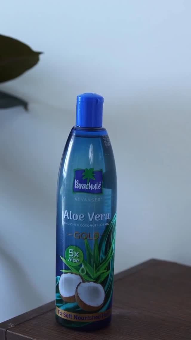 Instagram post by @_bhavanaa05 for Parachute Advansed. Caption reads: [...] this Bathukamma 🌼✨
My hairstyles bloom with....