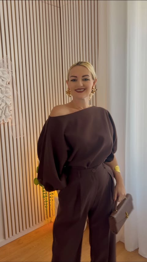 Instagram post by @renatadragusha for StyleWe. Caption reads: Fall/Winter Outfit Ideas with @stylewe

Discount....