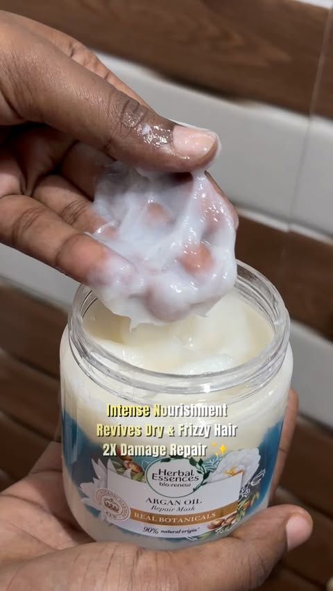 Instagram post by @karthivlogs_ for Herbal Essences. Caption reads: Comment for the link🧴💖#herbalessencesindia....