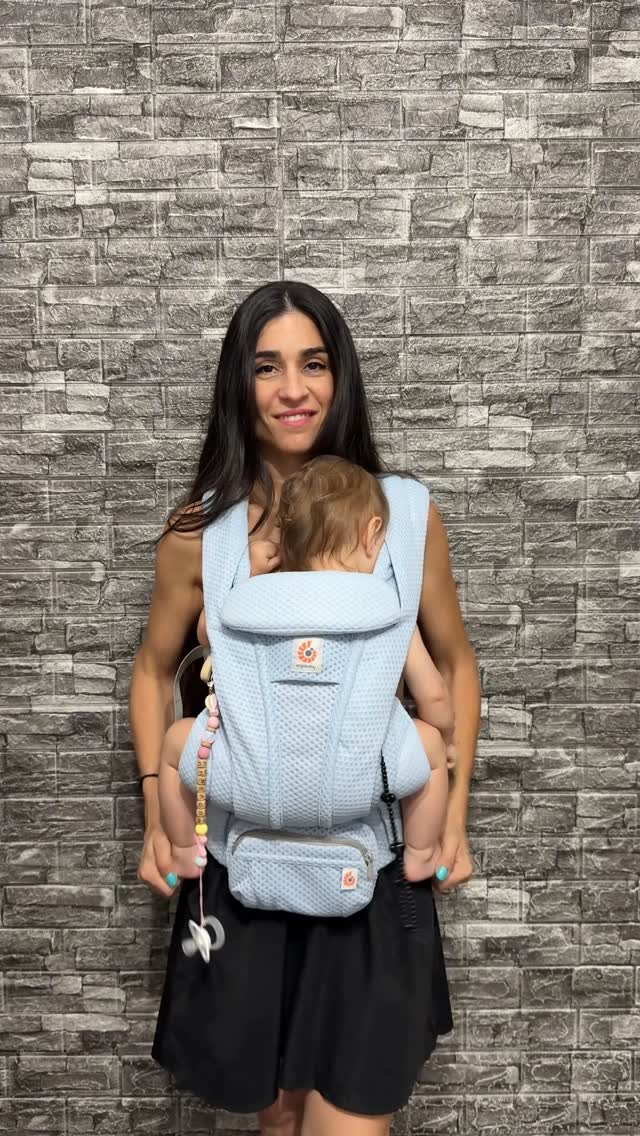 Instagram post by @babywearing365inreallife for Ergobaby. Caption reads: ✨ New Ergobaby Deluxe. New era. ✨
The Omni Deluxe....