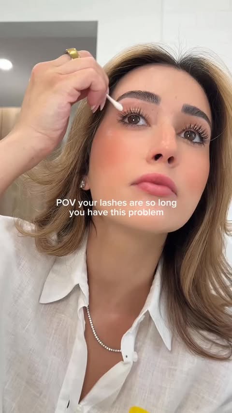 Instagram post by @xoxosantana for Grande Cosmetics. Caption reads: [...] lashes…a little help from @grandecosmetics....