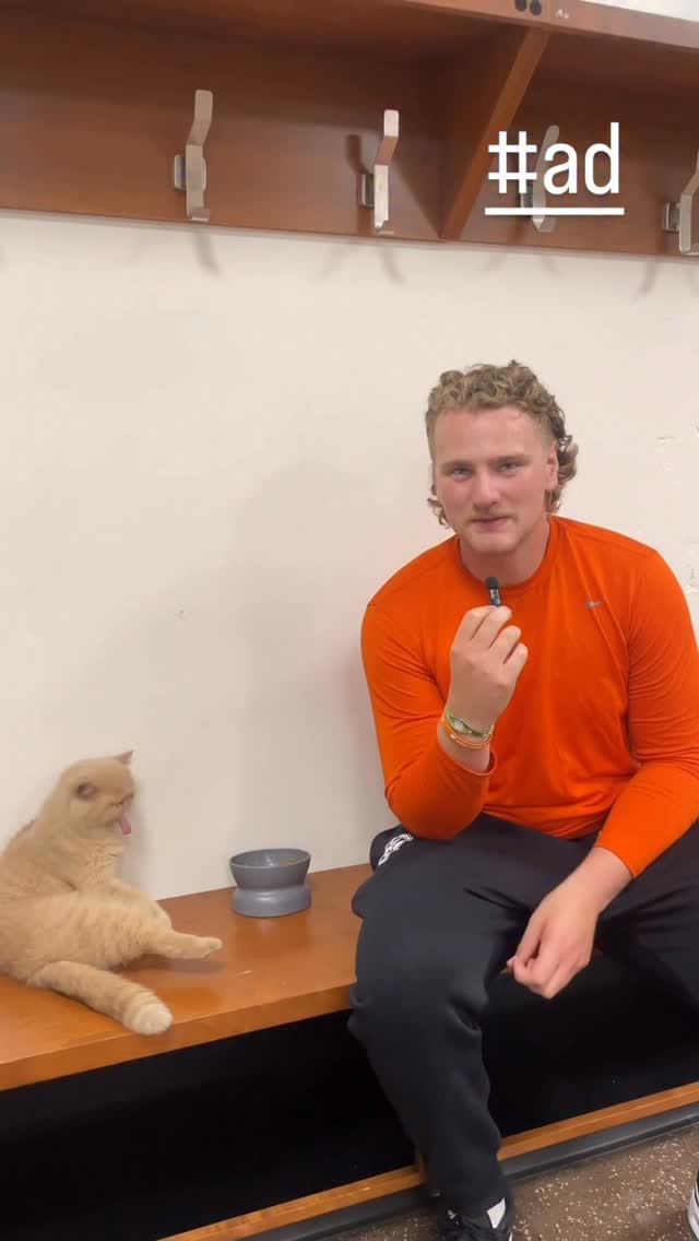 Instagram post by @unclepudgy for Purina One. Caption reads: [...] of what our week looked like thanks to....