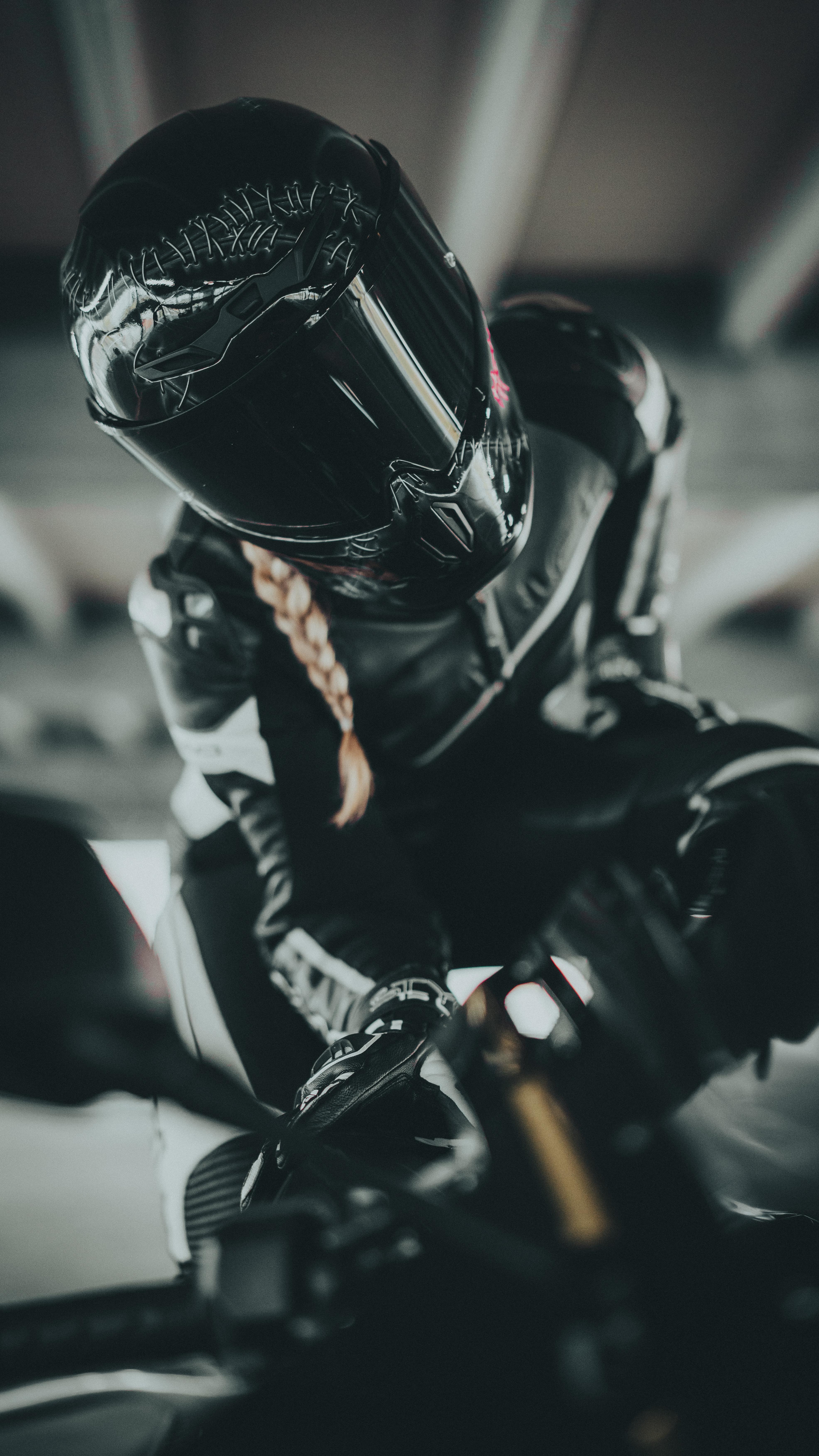 Instagram post by @mo2.bike for Ruroc. Caption reads: [...] of a comic super hero 🤘

My sponsor @ruroc....