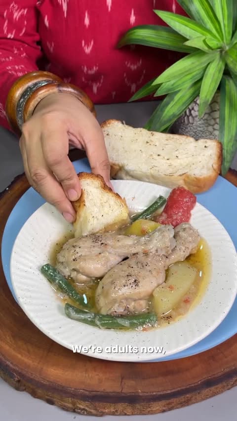 Instagram post by @hungry.soulmates for Licious. Caption reads: #paidpartnership Some dishes never stop feeling....