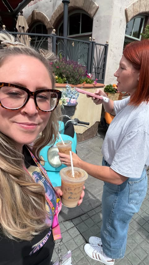 Instagram post by @allisonmertzman for Universal Studios Hollywood. Caption reads: We had the best day at @unistudios ✨💕 #hosted....