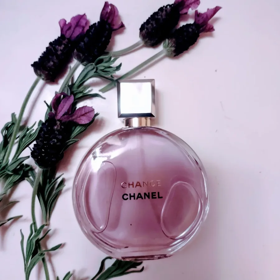 Instagram post by @jenniferwillis5601 for BzzAgent. Caption reads: CHANEL CHANCE EAU SPLENDIDE Eau de Parfum. 💜....