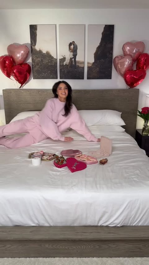 Instagram post by @beautyby_janae for COZY EARTH. Caption reads: [...] ☁️🌹💌

Products mentioned:
@cozyearth....