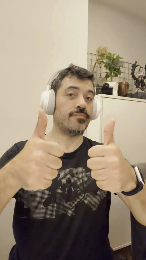 Instagram post by @pintipanda for SteelSeries. Caption reads: [...] Eden Adam 😎 Buradan lnceleyin :....