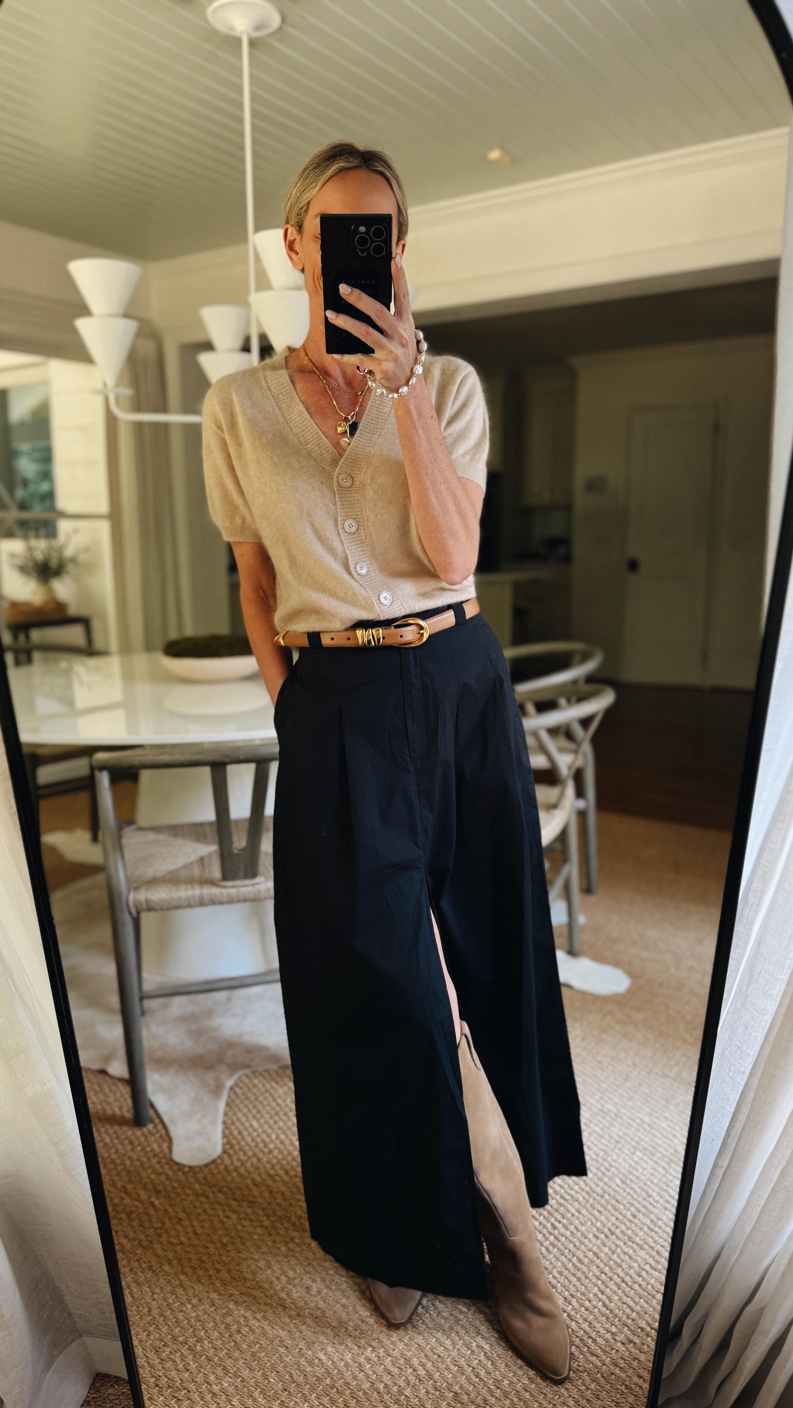 Instagram post by @lwilliamsstyle for Shopbop. Caption reads: Comment LOVE for this Shopbop try on! 

Keep or....