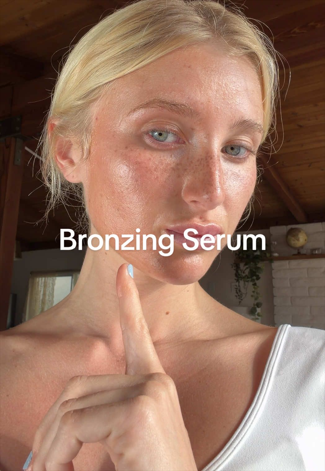 TikTok post by @skyangelinaaa for caliray. Caption reads: Bronzing serum summer with @Caliray - #glowymakeup....