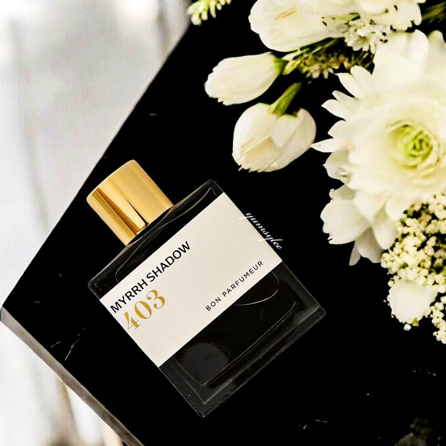 Instagram post by @yumsylee for Bon Parfumeur. Caption reads: [...] gift? This year, surprise him with....