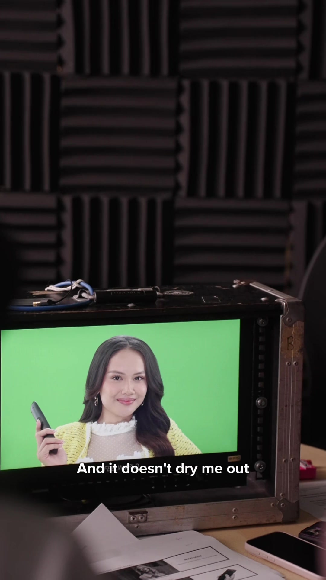 TikTok post by @sitihariesaofficial for L’Oréal Paris Malaysia. Caption reads: Long promo day approved 😮‍💨✨ No grease, just....