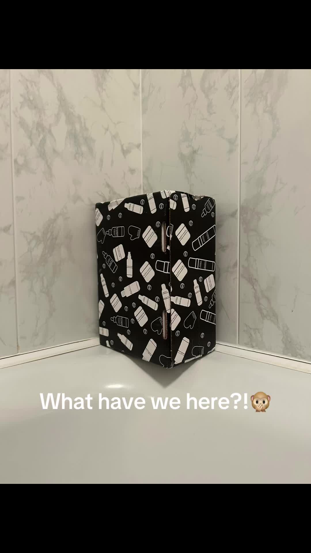 TikTok post by @niamhhenderson__ for Rose & Caramel. Caption reads: NIAMHH20✨ for some £ off @Rose & Caramel....