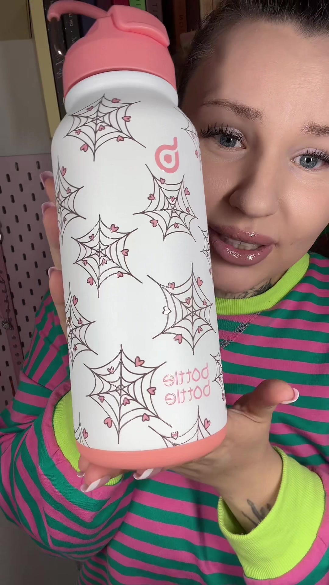 TikTok post by @meloshmusc for BOTTLE BOTTLE. Caption reads: @BOTTLEBOTTLE US #bottlebottle #valentinesday....