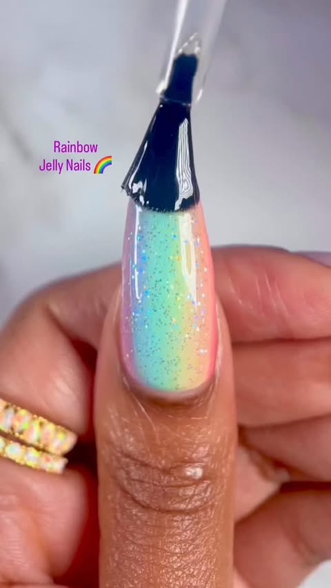 Instagram post by @suziemoon626 for Cirque Colors. Caption reads: 🌈 Rainbow Gradient Design 🌈 @cirquecolors Over....