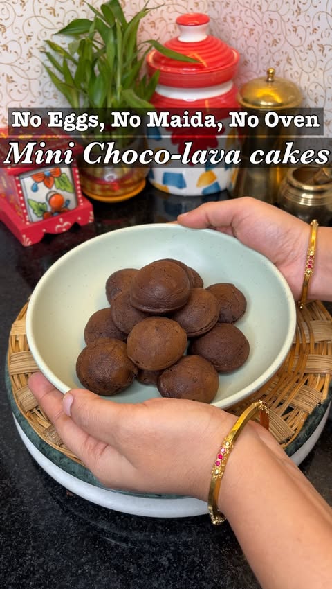 Instagram post by @sharuhomebook for Aashirvaad. Caption reads: [...] lava cake😋❤️ Recipes when paired with....