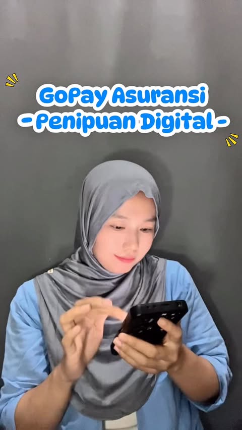 Instagram post by @vellaaa20 for GoPay Indonesia. Caption reads: [...] Asuransi sekarang di aplikasi GoPay....