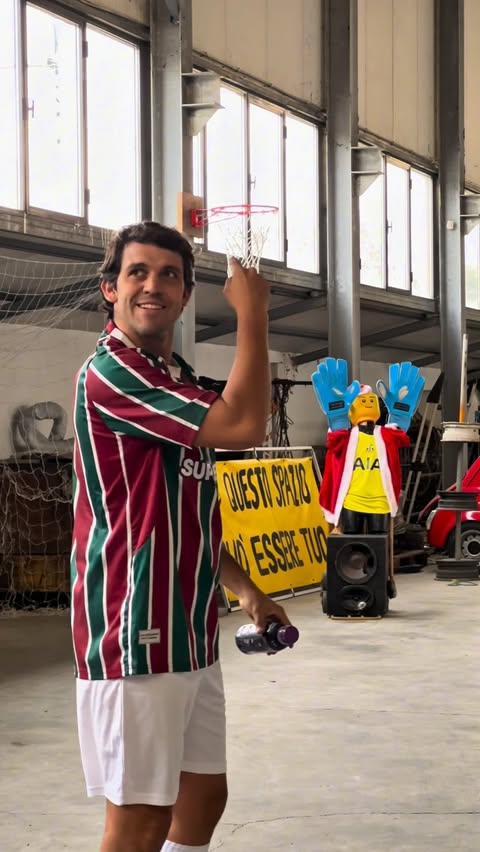 Instagram post by @maxito_f for DrinkPrime. Caption reads: Fluminense vs Flamengo #fluminense 

@drinkprime.