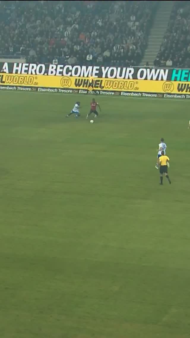 Instagram post by @herthabsc for Sky Sport DE. Caption reads: Weiter so kämpfen, Jungs! 👊

📺 #H96BSC live auf....